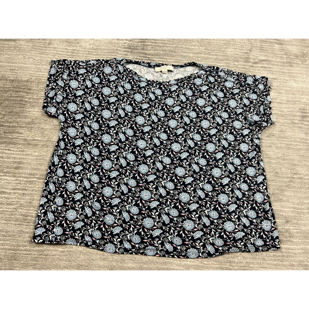 Loft Plus Top Womens 20/22 Navy Floral Short Sleeve Rayon Scoop Neck Relaxed